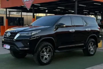 Toyota Fortuner E.x.r +
