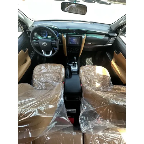 Toyota Fortuner EX.R 2025 Blanco Lechería