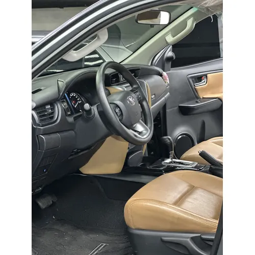 Toyota Fortuner EX.R 2024 Gris Caracas
