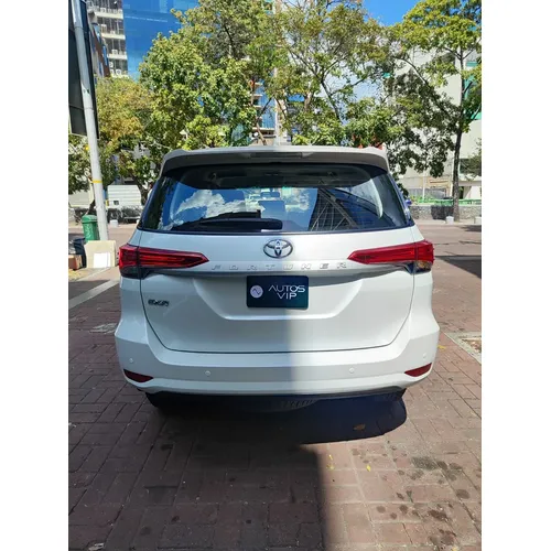 Toyota Fortuner EX.R 2025 Blanco Caracas
