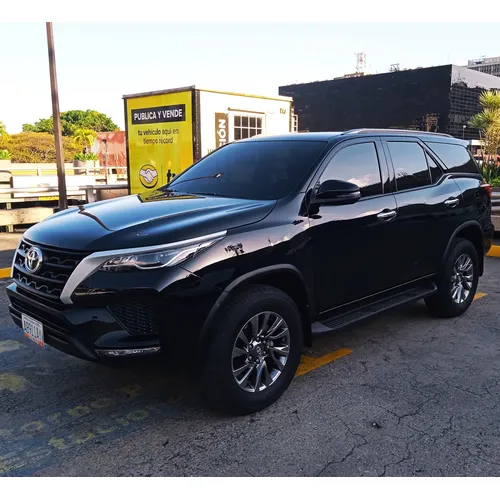Toyota Fortuner EX.R 2024 Negro Caracas