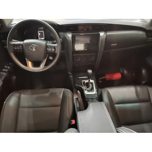 Toyota Fortuner EXR 2025 Plateado Caracas