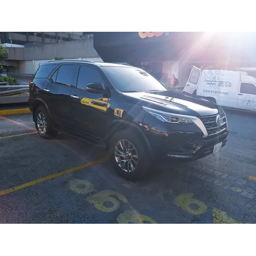 Toyota Fortuner EX.R 2024 Negro Caracas