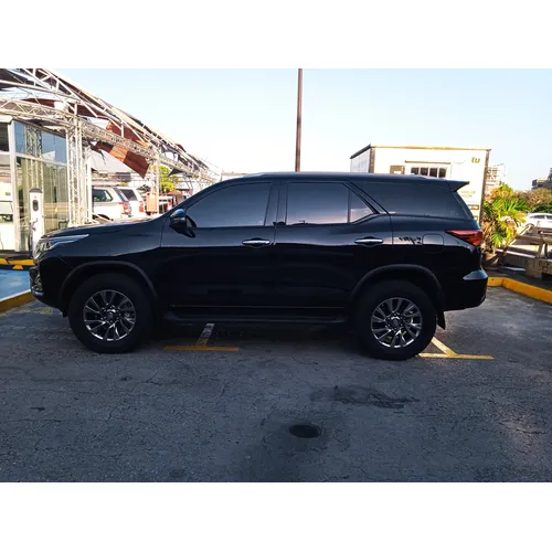 Toyota Fortuner EX.R 2024 Negro Caracas