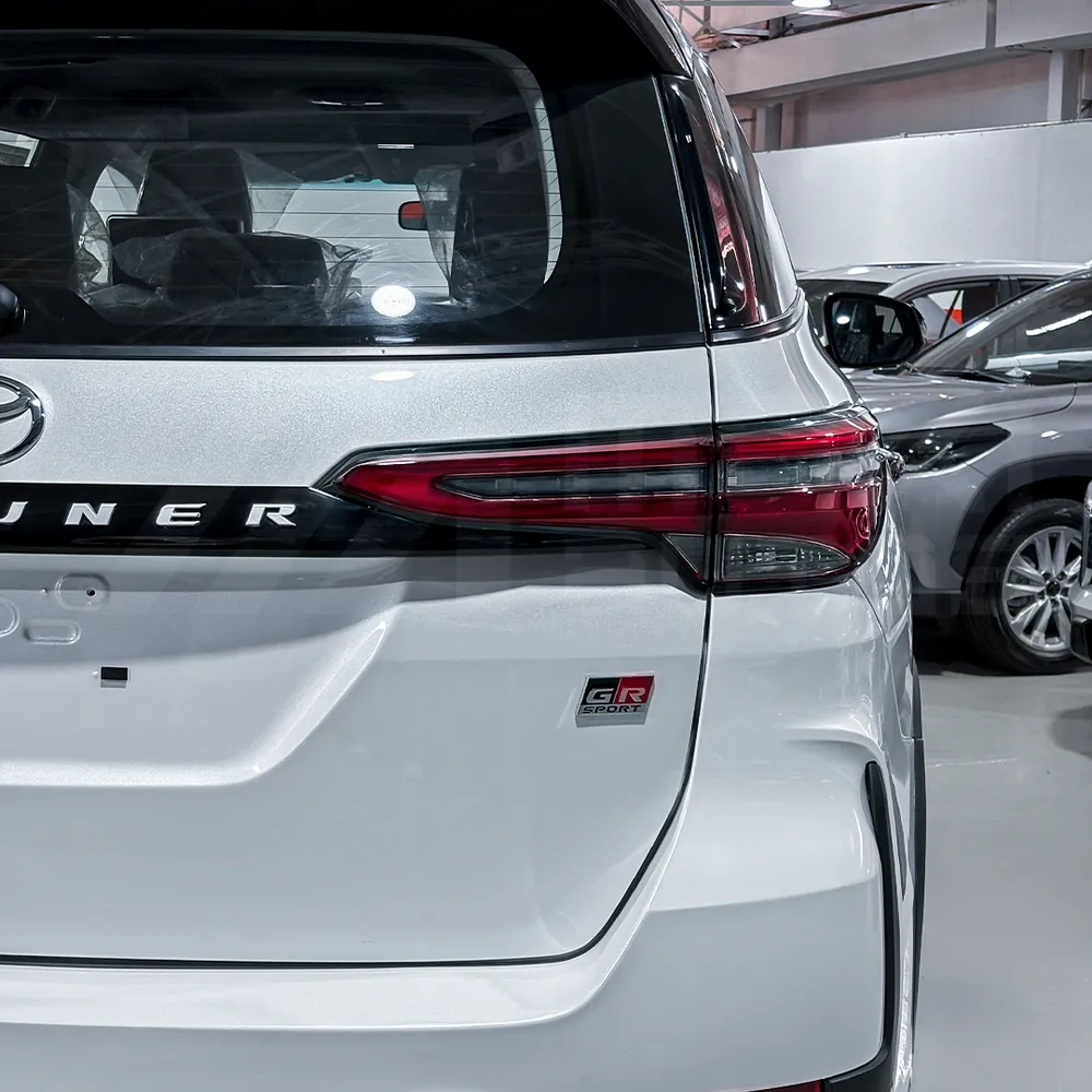 Toyota Fortuner GR Sport 2026 Blanco Caracas