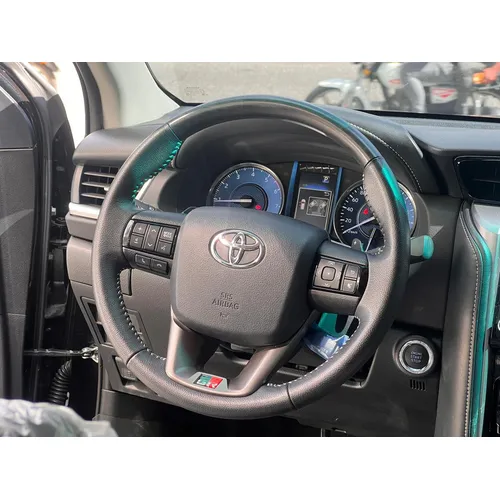 Toyota Fortuner GR 2024 Negro Caracas