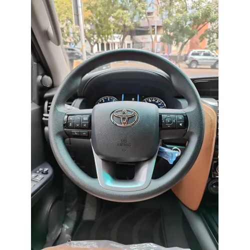 Toyota Fortuner 2025 Negro Caracas