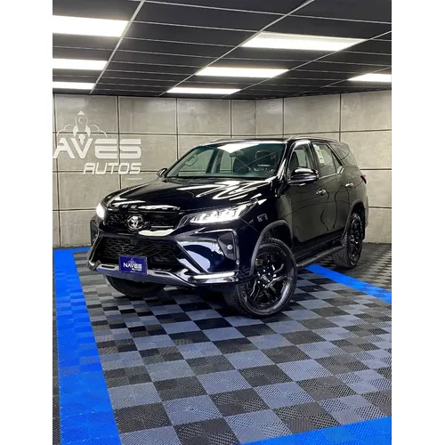 Toyota Fortuner 2026 Negro Caracas