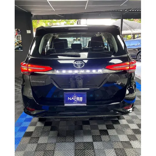 Toyota Fortuner 2026 Negro Caracas