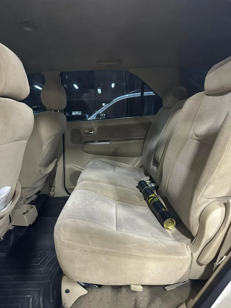Toyota Fortuner SR5 2008 4x2 Blanco6