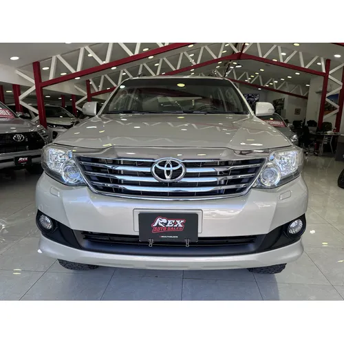Toyota Fortuner 2012 Dorado Caracas
