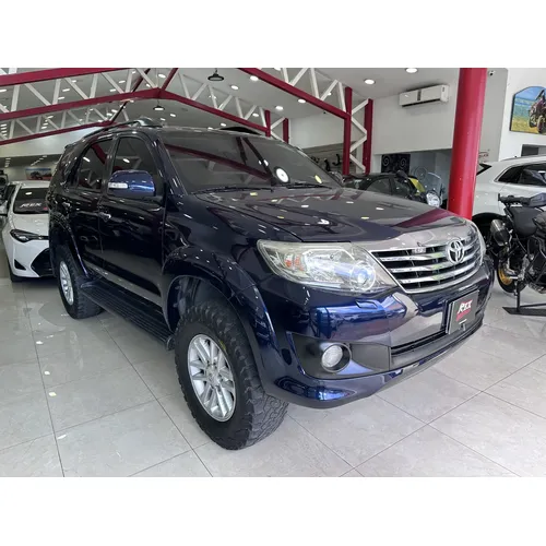 Toyota Fortuner SR 2012 Azul Caracas