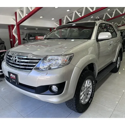 Toyota Fortuner SR 2012 Dorado Caracas