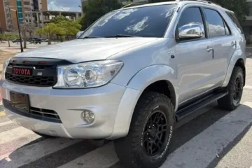 Toyota Fortuner Sr 2011