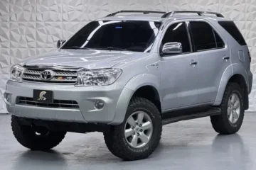 Toyota Fortuner Sr 2011