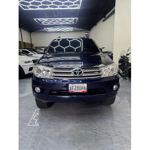 Toyota Fortuner SR 2011 Azul Caracas