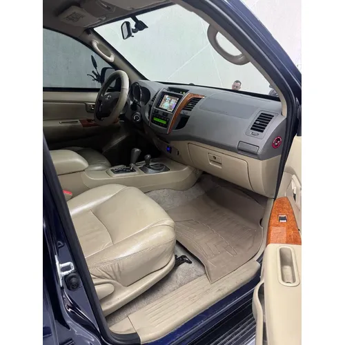 Toyota Fortuner SR 2011 Azul Caracas