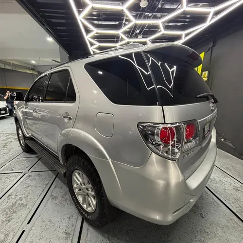 Toyota Fortuner SR 2012 Plateado Caracas