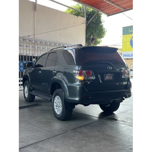 Toyota Fortuner SR 2012 Verde Caracas
