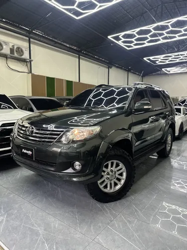 Toyota Fortuner SR 2013 Verde Caracas