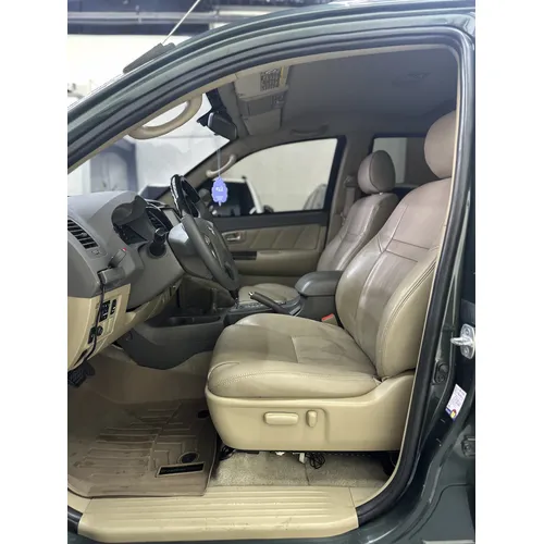 Toyota Fortuner SR 2013 Verde Caracas