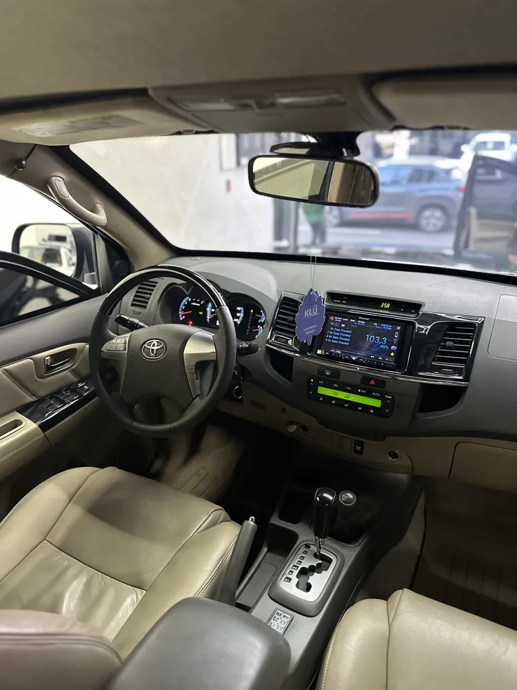Toyota Fortuner SR 2013 Verde Caracas
