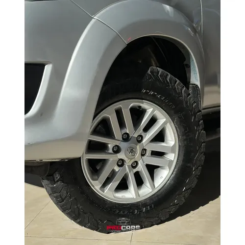 Toyota Fortuner SR 2015 Plateado Caracas