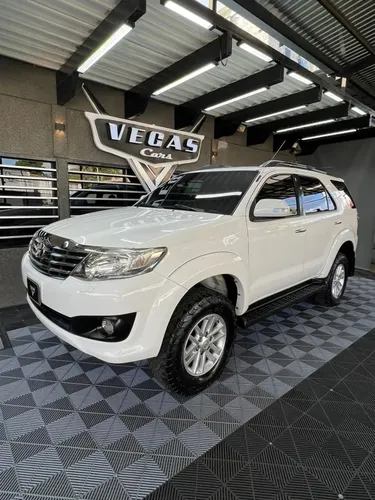 Toyota Fortuner SR 2012 Blanco Barquisimeto
