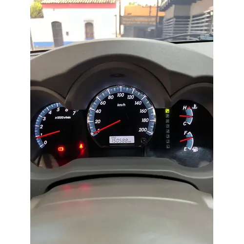 Toyota Fortuner SR 2012 Blanco Barquisimeto