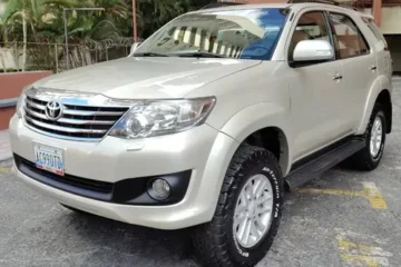 Toyota Fortuner Sr 4x4 Automática 2012