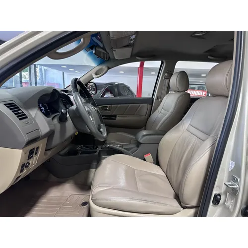 Toyota Fortuner SR 2012 Dorado Caracas