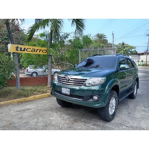 Toyota Fortuner Sr 7 Ptos Automatica 4x4