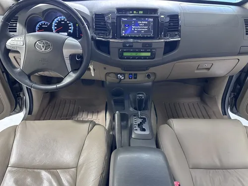 Toyota Fortuner SR 2012 Plateado Caracas