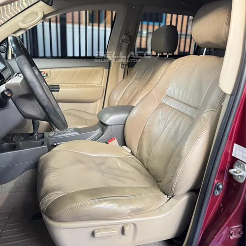 Toyota Fortuner SR 2013 Rojo Caracas
