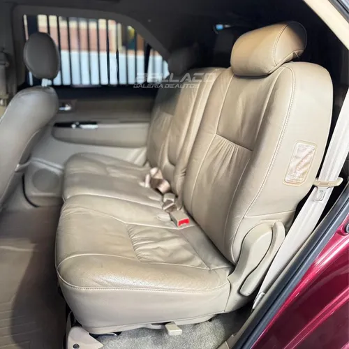Toyota Fortuner SR 2013 Rojo Caracas