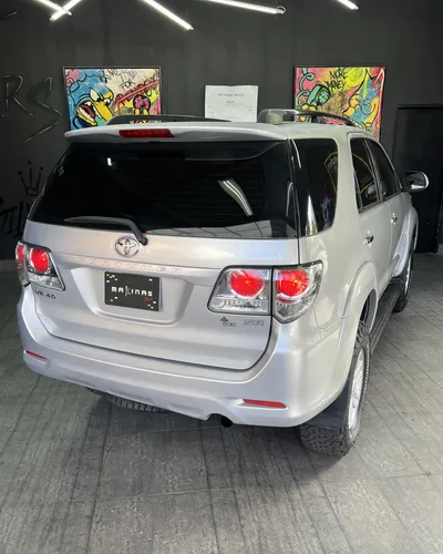 Toyota Fortuner SR 2015 Plateado Caracas