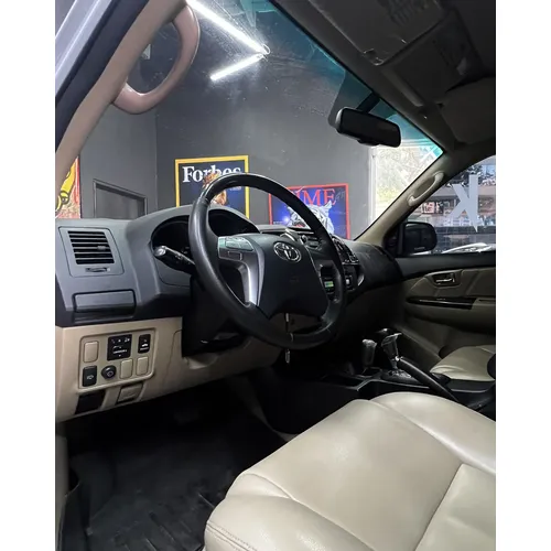 Toyota Fortuner SR 2015 Plateado Caracas