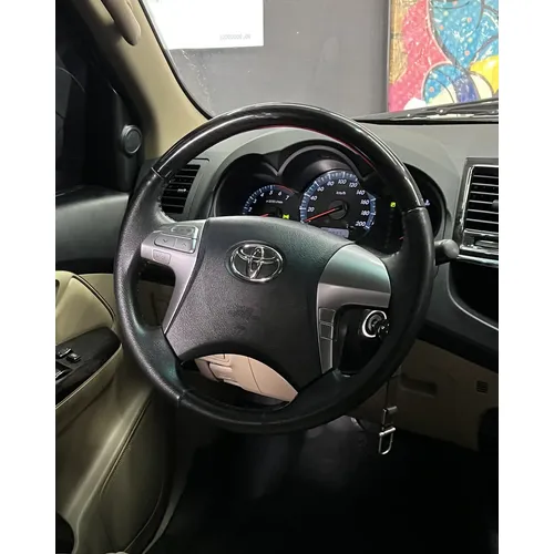 Toyota Fortuner SR 2015 Plateado Caracas