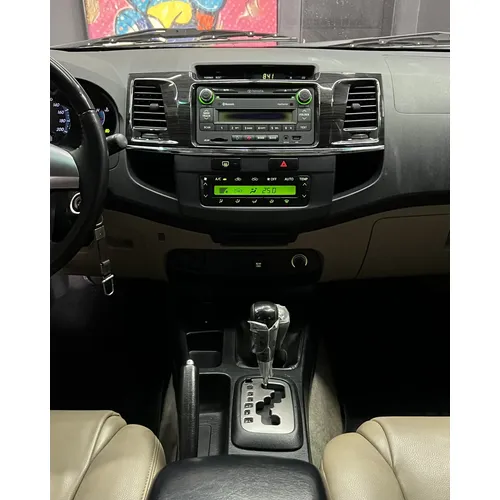 Toyota Fortuner SR 2015 Plateado Caracas