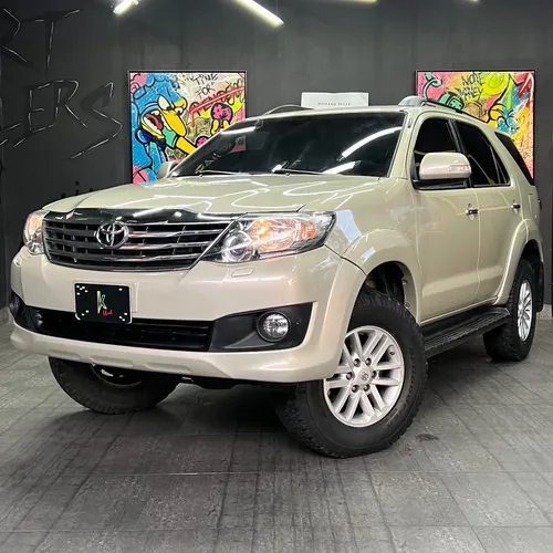 Toyota Fortuner 2012 Dorado Caracas