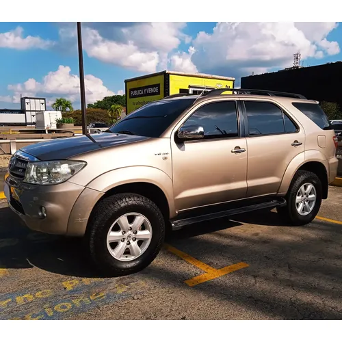 Toyota Fortuner Sr5