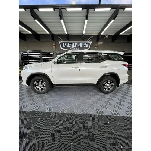 Toyota Fortuner SR5 2025 Blanco Barquisimeto