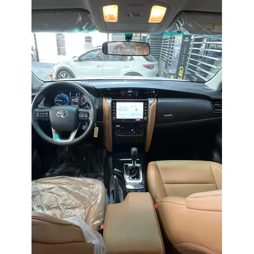 Toyota Fortuner SR5 2025 Blanco Barquisimeto