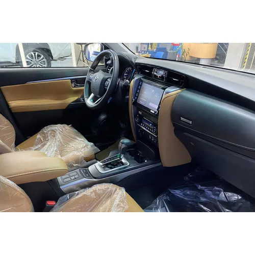 Toyota Fortuner SR5 2025 Blanco Caracas