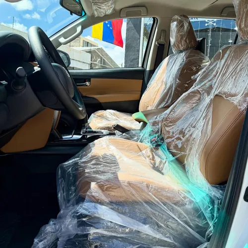 Toyota Fortuner SR5 2025 Blanco Caracas