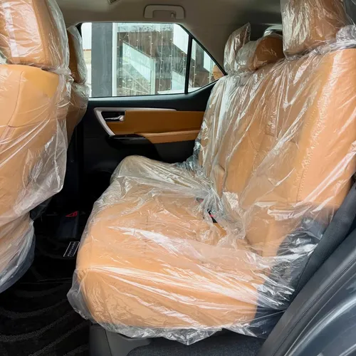 Toyota Fortuner SR5 2025 Gris Caracas