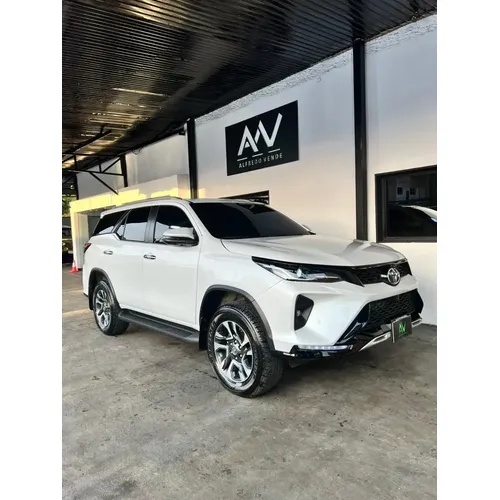Toyota Fortuner SRX 2025 Blanco Caracas