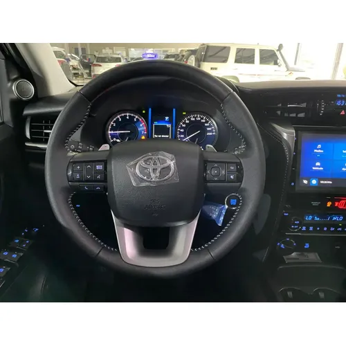 Toyota Fortuner SRX 2026 Plateado Caracas