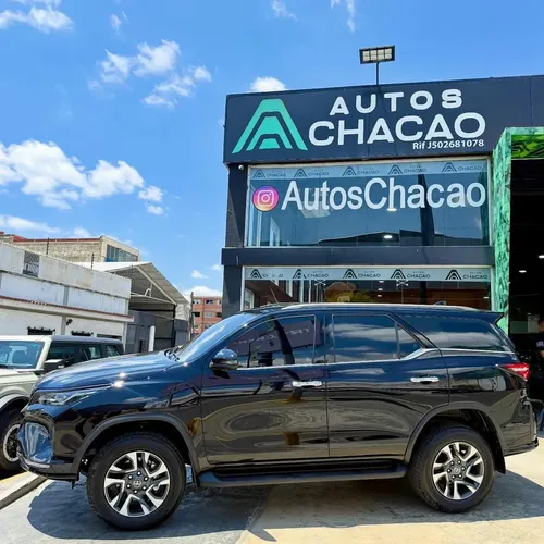 Toyota Fortuner SW4 SRX 2026 Negro Caracas