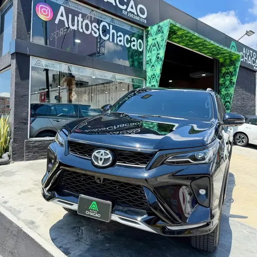Toyota Fortuner SW4 SRX 2026 Negro Caracas